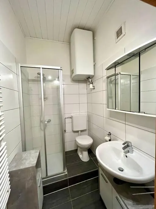Apartment Stadtpark Wohnung Aelteste Kirche Graz